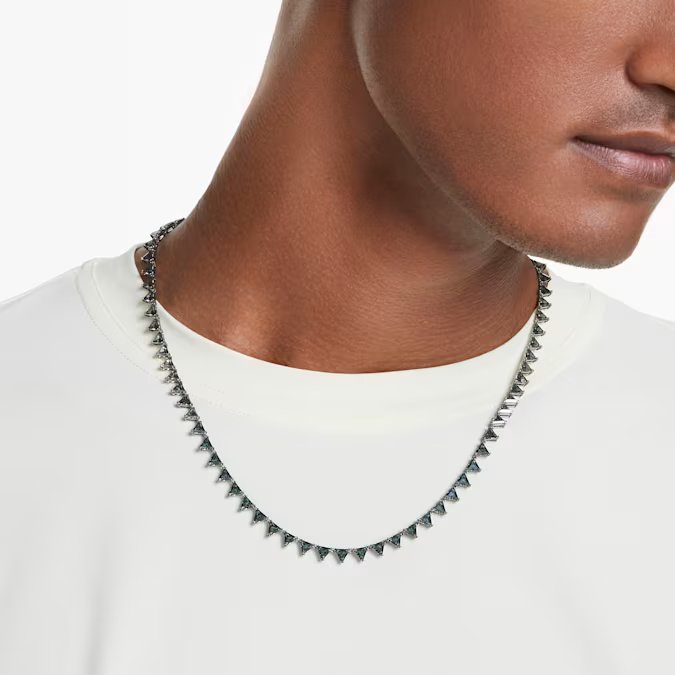 Matrix necklace